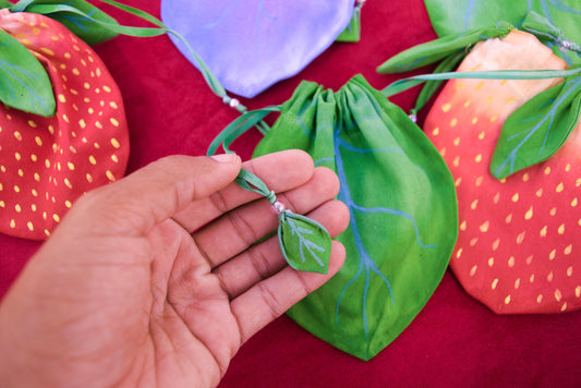 Leafling Satchels of the Verdant Realms ~ Leaf Style Drawstring Bags