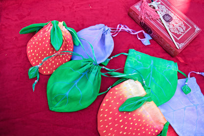 Leafling Satchels of the Verdant Realms ~ Leaf Style Drawstring Bags