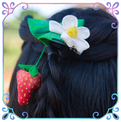 [Pack of 10] Enchanted Strawberry: Do Not Eat (Strawberry scented hair clip)